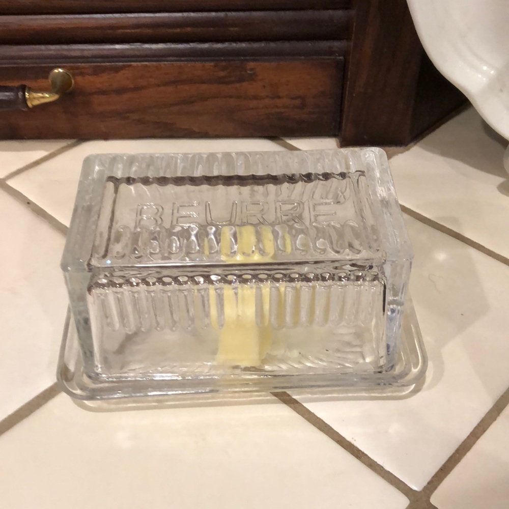 GLASS BUTTER DISH - Beurre French butter keeper… thick glass JUST 1 left…